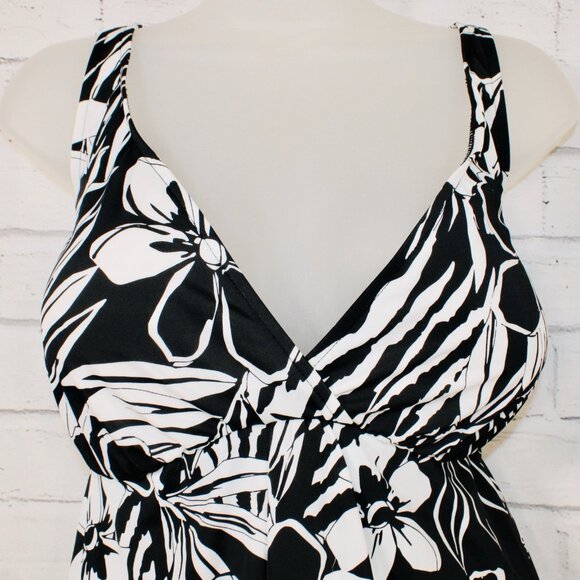 Swim Solutions Floral-Print Flyaway Swim Dress Size 24W Black *IN STORES NOW* - Picture 5 of 11